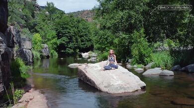 Petite Redhead’s Guided Meditation : Connect Deeply to Your Body