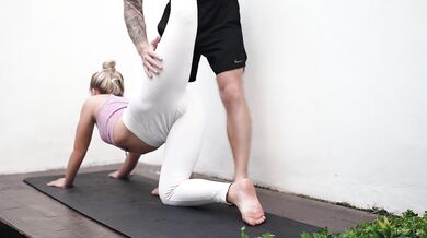 PAWG ass in yoga pants got nailed with big dick | ANAL CREAMPIE HELLOELLY