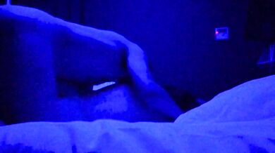 A serious student who is obscene by the light effect of the love hotel.