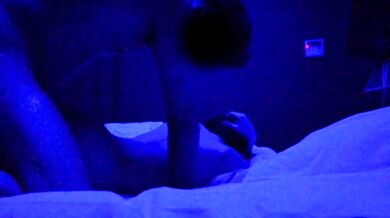 A serious student who is obscene by the light effect of the love hotel.
