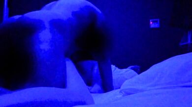A serious student who is obscene by the light effect of the love hotel.