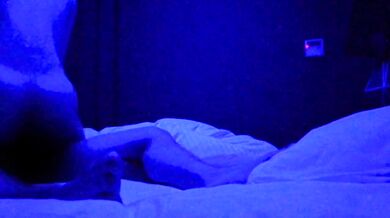 A serious student who is obscene by the light effect of the love hotel.