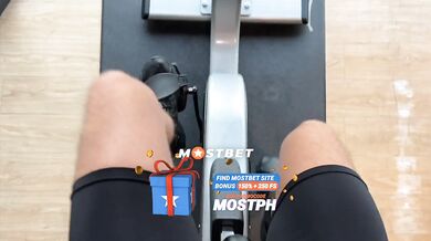 Quick fuck in the gym. Risky public sex with a stranger in Bangkok