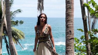 Caught the fleeing stepmom on the shore and fucked her