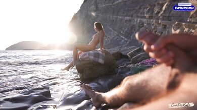 DICK FLASH on a nudist beach: Stranger caught me jerking off and helped me cum