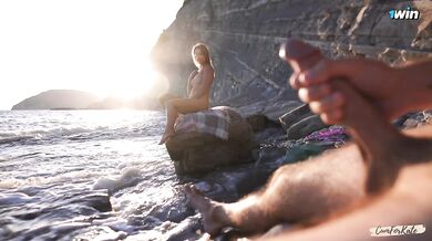 DICK FLASH on a nudist beach: Stranger caught me jerking off and helped me cum