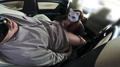 I lied to my husband and had a secret meeting→ I got a in the car.