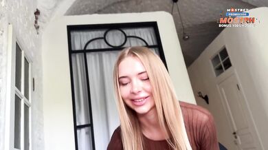 Two days hot fuck with pretty stepsis for sharing flat with her