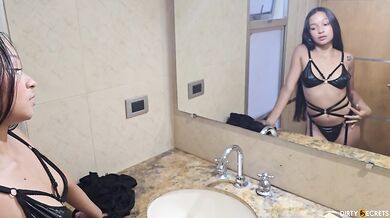I GET MY ASS FUCKED BETWEEN MY BOSS AND MY PARTNER AT A PRIVATE PARTY