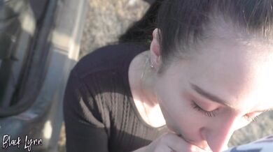 Outdoor Car Blowjob / Cum Swallow
