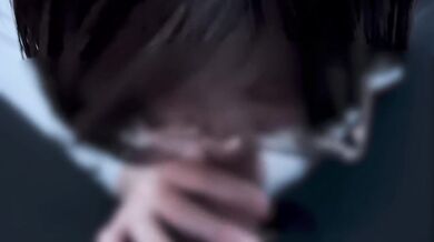 A girl with glasses who gives a cleaning blowjob until she gets smaller after pulling out.