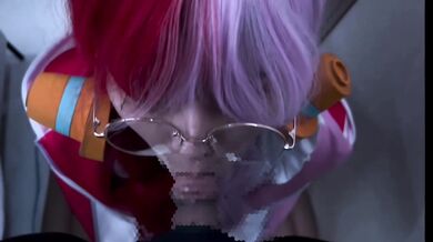 One piece Diva Uta in glasses takes him to a virtual space to gokkun blow his dick.