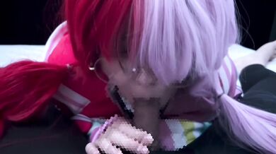 One piece Diva Uta in glasses takes him to a virtual space to gokkun blow his dick.