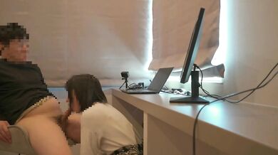 【個人撮影】#32 エンW不倫CH またまたやっちゃいました。リアルリモート会議中のぺろぺろ奉仕。。生挿入して中出しする不倫カップルの日常／Japanese amateur /日本人/japanes