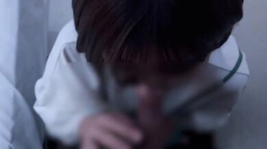 立ちフェラでギンギンにさせて最後は精子をごっくん cum in mouth gokkun