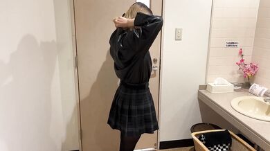 A naked Japanese woman enjoys a hot spring! After that, I fucked a plump beautiful woman at the hote