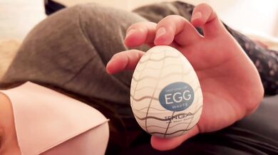 【個撮】初TENGA EGGで潮吹きと痙攣が止まらないむちむち看護師。マッサージガンと組み合わせると… 素人/ハメ撮り/看護師/日本人/カップル/中出し/流出/HENTAI