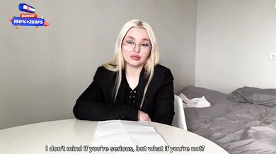 A strict teacher with a big ass, in stockings, taught a history lesson.