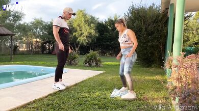 I Fuck the Personal Trainer for free lessons! in full view of the Neighbors in their Quinta