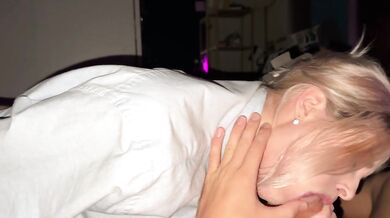 Horny neighbor fucks me instead of studying for exams