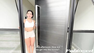 I made the delivery guy's cock hard by dancing sexy as a tip for his service