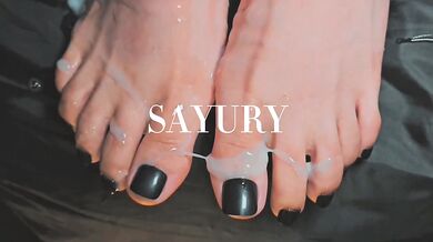 Cum on Nylon Feet