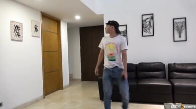 I DISCOVER MY STEPBROTHER MASTURBATING AND I DECIDE TO HELP HIM WITH A GOOD FUCK
