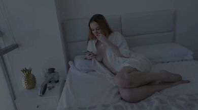 Squirting Slut Begs For Dick In The Morning | Chloe Foxxe - Mr.LuckyPOV