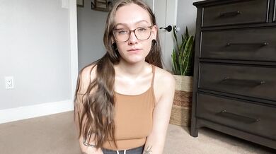 Ur roommate seduces u to breed her (POV)