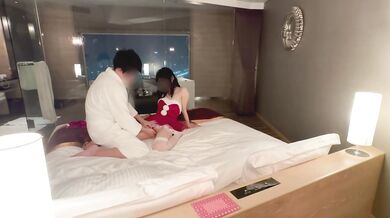【個人撮影】Christmas夜景の見えるホテルでサンタさんのコスプレをしたまりあと甘々中出しSEXJapanese amateur hentai ／日本人／素人カップル／おっぱい