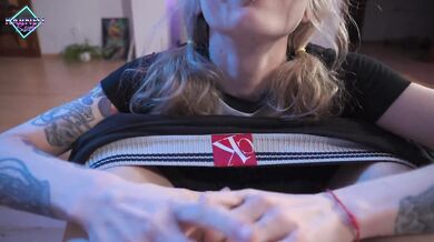 Sucked stepfather's dick and gives her holes for fucking. NNN challenge. Karneli Bandi