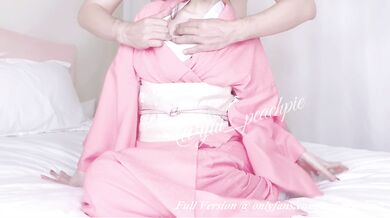 No More Please! I'm Gonna Squirt Again!!! Stepsister Dressed in a Kimono Moaning Shaking Squirting