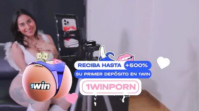 tiktokers I ripped off the condom in the middle of live that is challenged by the fans jeniferplay