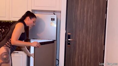 I met a MILF without panties - in the room she SUCKED my DICK, FUCKED me and CAME in her MOUNTH Part 1