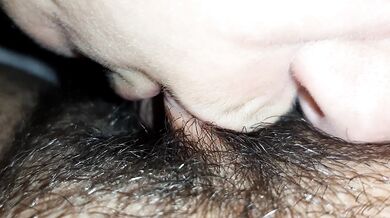I eat, lick, suck, kiss her pussy and she cums in my mouth in one minute - IkaSmokS