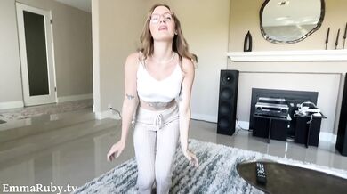 POV Your Nerdy ROOMMATE Makes You CUM Before A Date | Emma Ruby