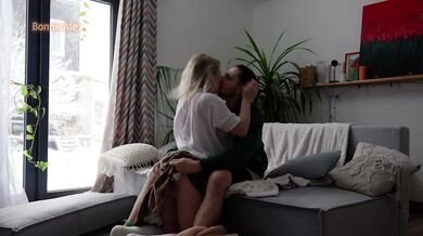 Cozy Skirt, Fiery Passion – A Playful Winter Afternoon on the Couch