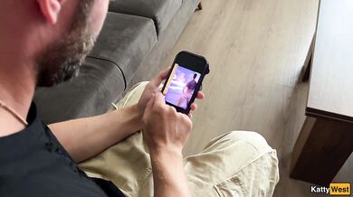 Couple invited escort guy for bisexual threesome