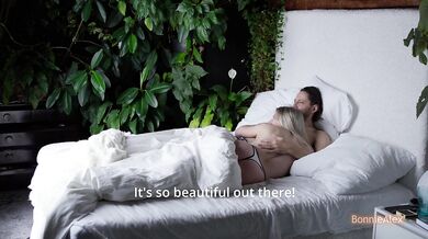 Lazy Winter Morning – Warm Bodies, Hot Touches
