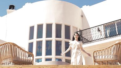 Massage at couple's retreat gets HOT and WET. - Sound Bath - Evelyn Claire, Elly Clutch