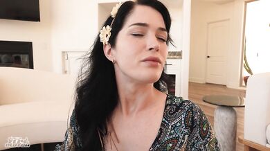 Massage at couple's retreat gets HOT and WET. - Sound Bath - Evelyn Claire, Elly Clutch