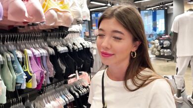 Blowjob in Fitting Room / too Much Cum in her Mouth