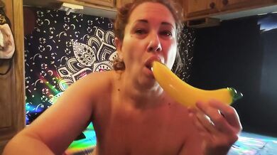 Honey? I'm still hungry! Insatiable after sucking toy banana and cummin on bubble wand toy