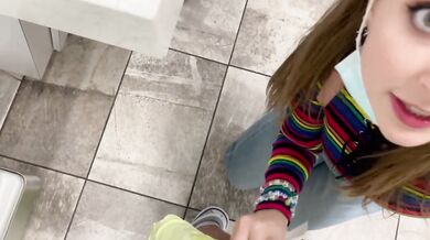 She stained my shorts and blew me in the bathroom