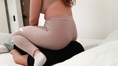 Facesitting and Facefarting in Sexy Pink Leggings