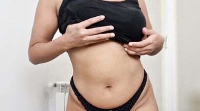 Sexy Ebony Girl with Pink Wet Pussy