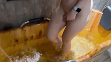 Perfect pussy asian teacher fucked in the bathtub