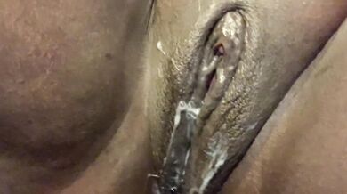 Plus Size Ebony Makes Her Pussy C.R.E.A.M In Her Blue Nightgown