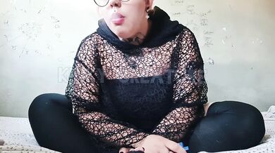 STONED AND NEEDY CHUBBY BABE SHOW YOU HOW ENJOY BE WATCHED BY YOU