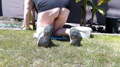 The neighbour is at it again